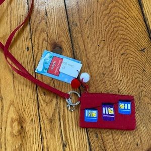VERA Bradley Peanuts Zip ID Lanyard In Woodstock Ski Lift